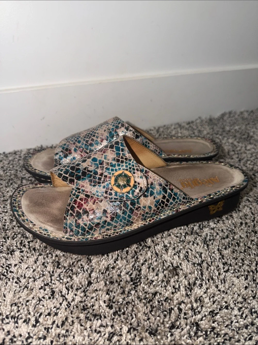 Alegria Kylee Slides Sandals Blue Metallic Snakeskin Pattern Women’s Size 40